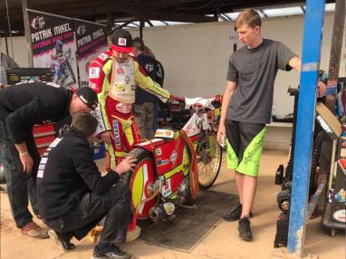 Motorcycle speedway Zlatá přilba | Carlson